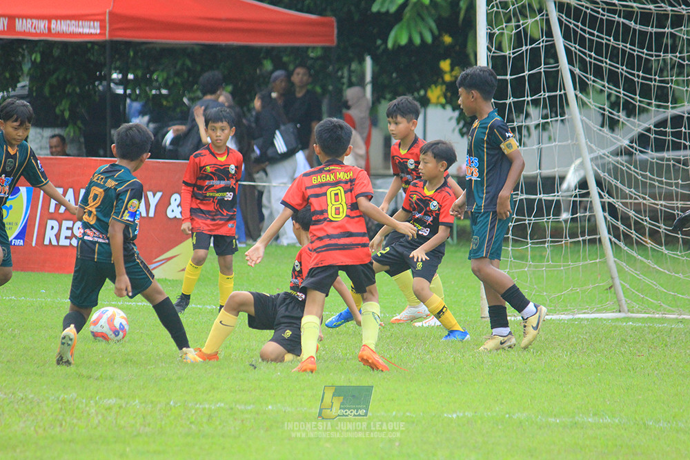 u11 120426 gagak muda vs karawang youth soccer