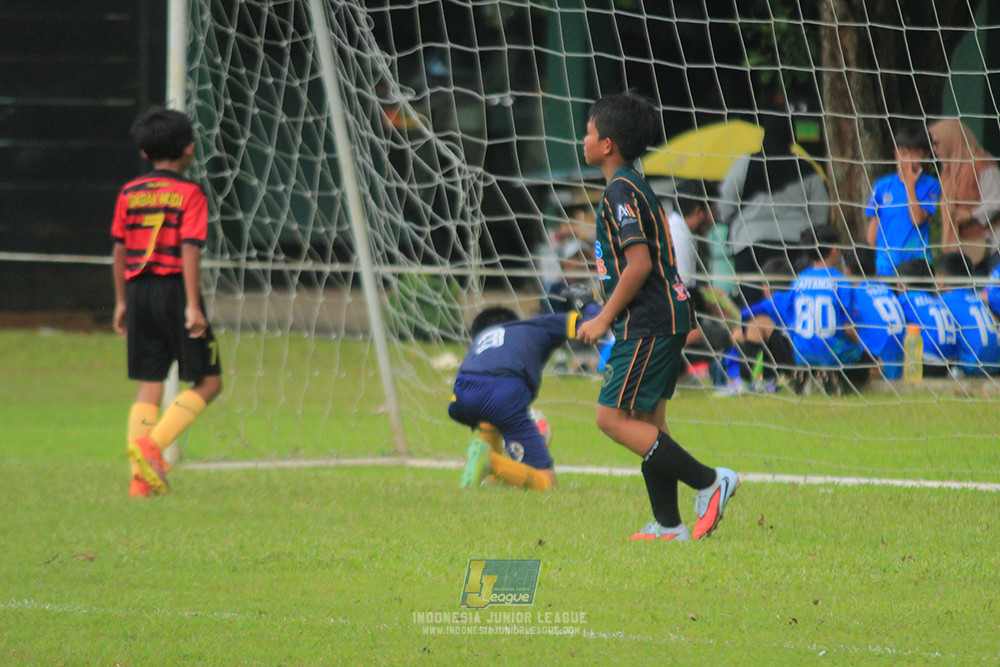 u11 120426 gagak muda vs karawang youth soccer