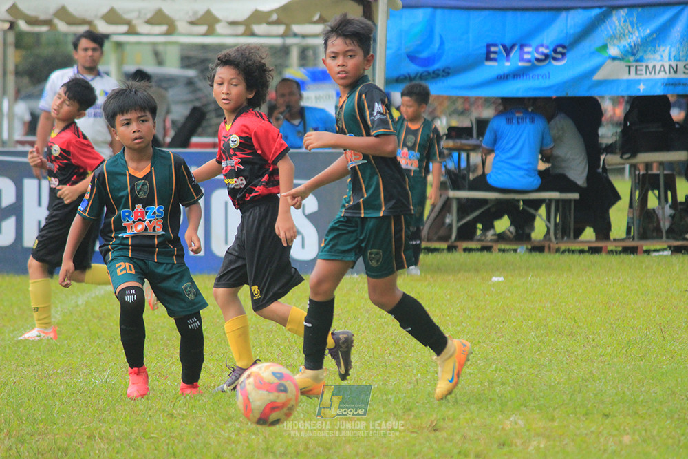 u11 120426 gagak muda vs karawang youth soccer