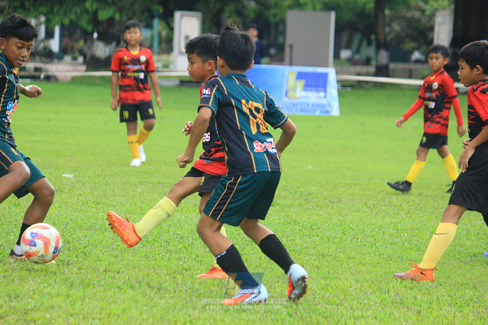 u11 120426 gagak muda vs karawang youth soccer