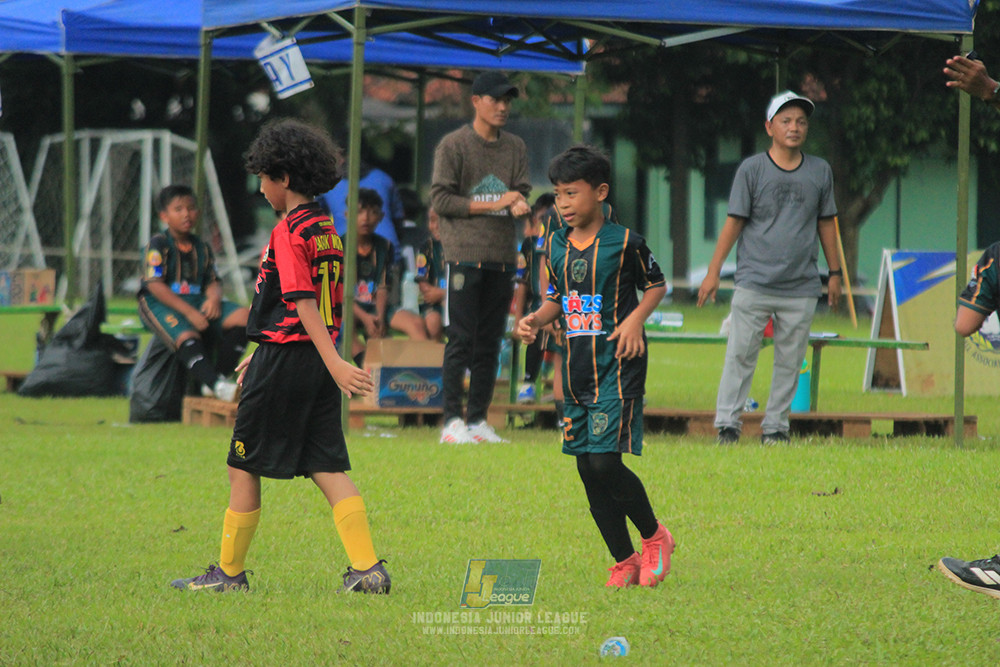 u11 120426 gagak muda vs karawang youth soccer