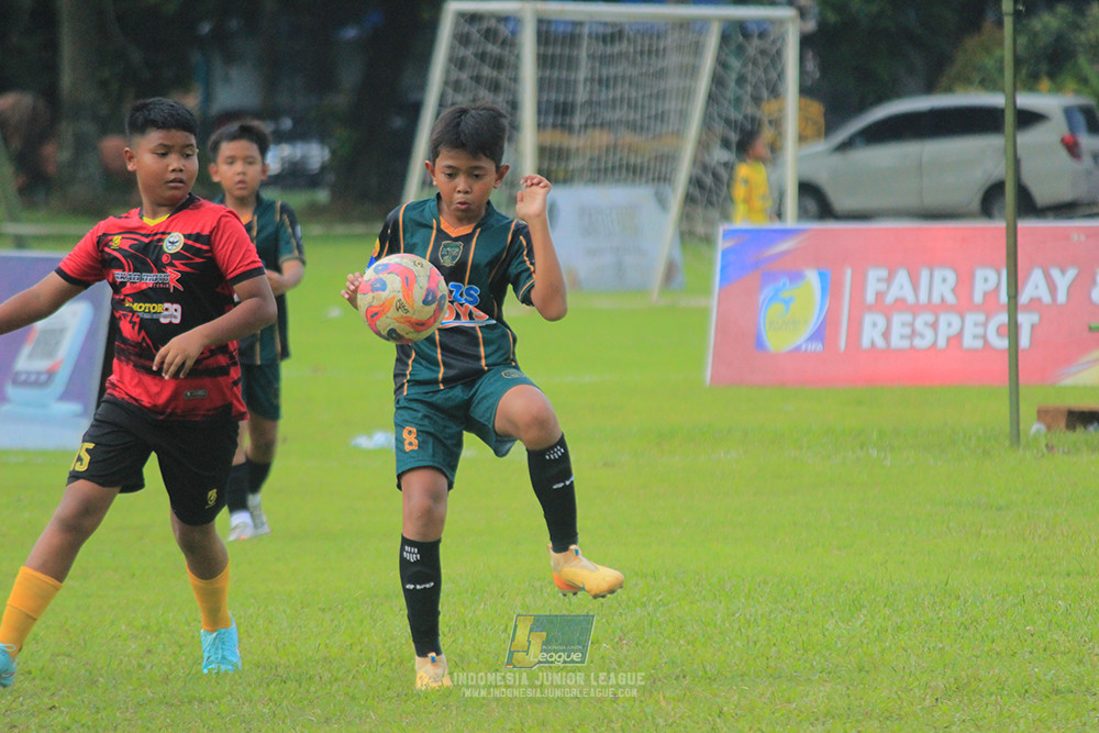 u11 120426 gagak muda vs karawang youth soccer