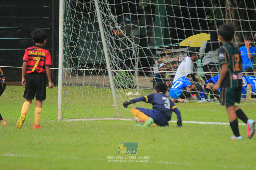 u11 120426 gagak muda vs karawang youth soccer