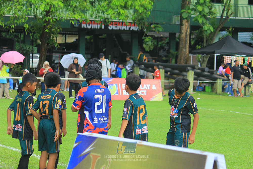 u11 120426 gagak muda vs karawang youth soccer
