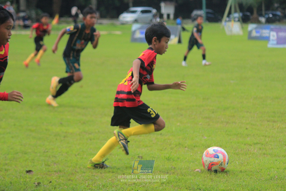 u11 120426 gagak muda vs karawang youth soccer