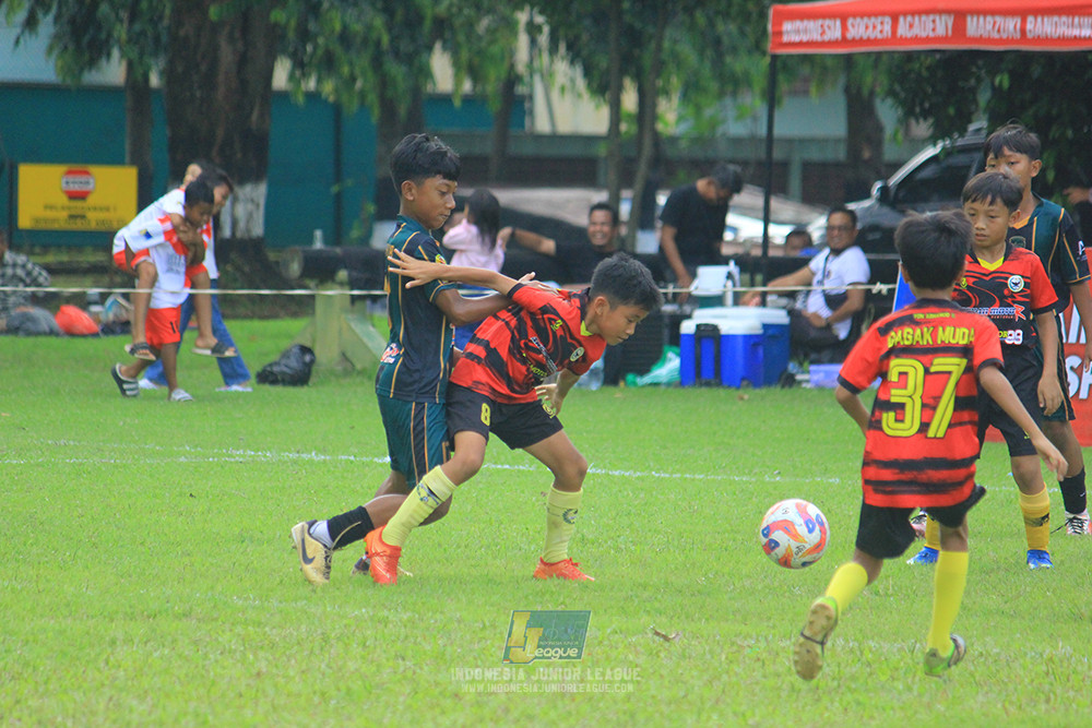 u11 120426 gagak muda vs karawang youth soccer