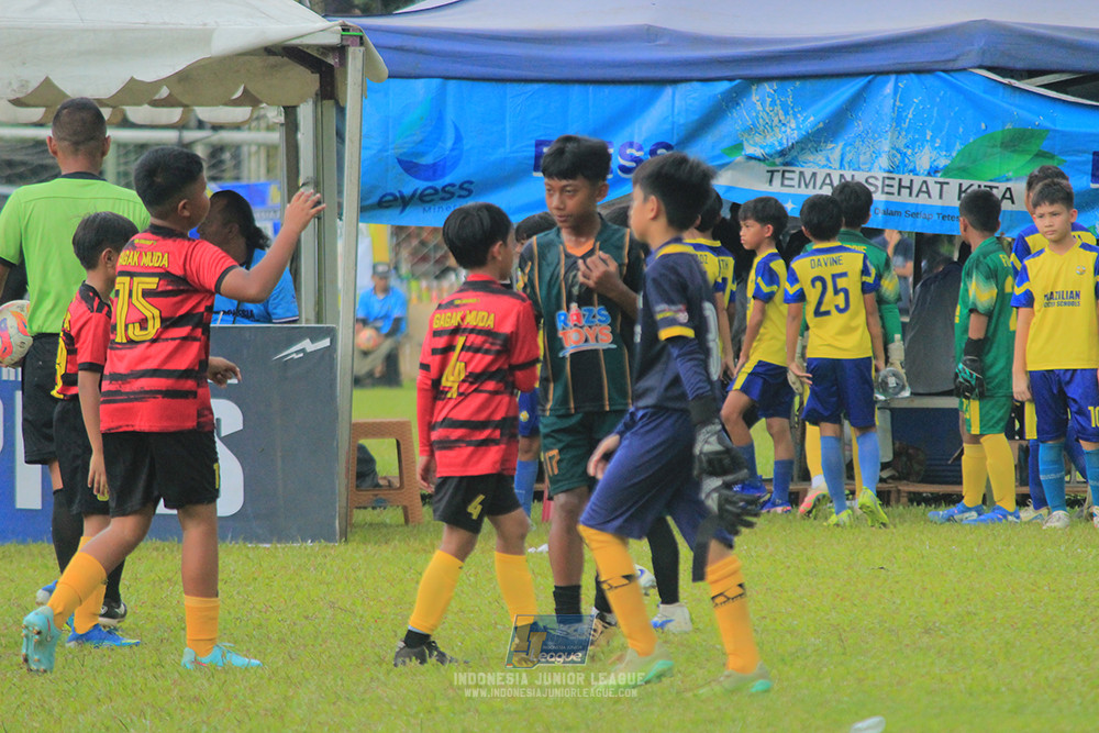 u11 120426 gagak muda vs karawang youth soccer