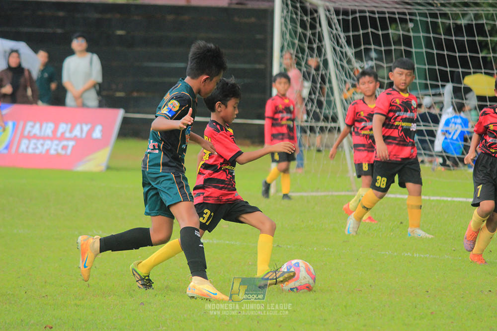 u11 120426 gagak muda vs karawang youth soccer
