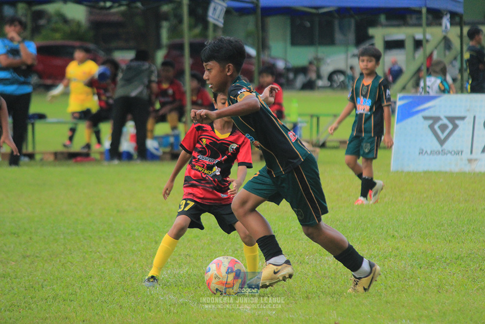 u11 120426 gagak muda vs karawang youth soccer