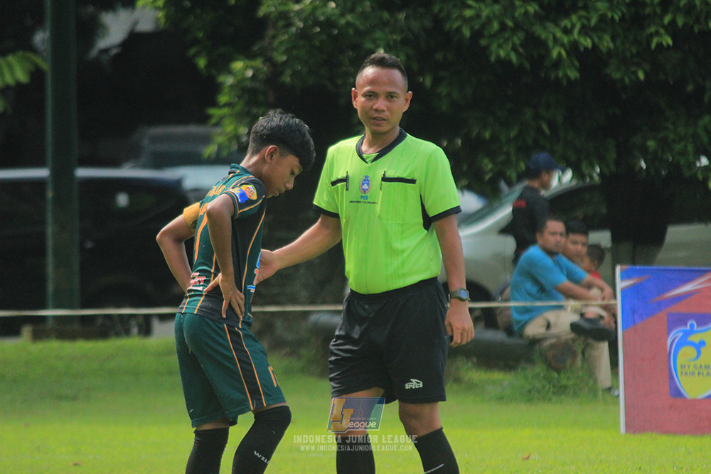 u11 120426 gagak muda vs karawang youth soccer