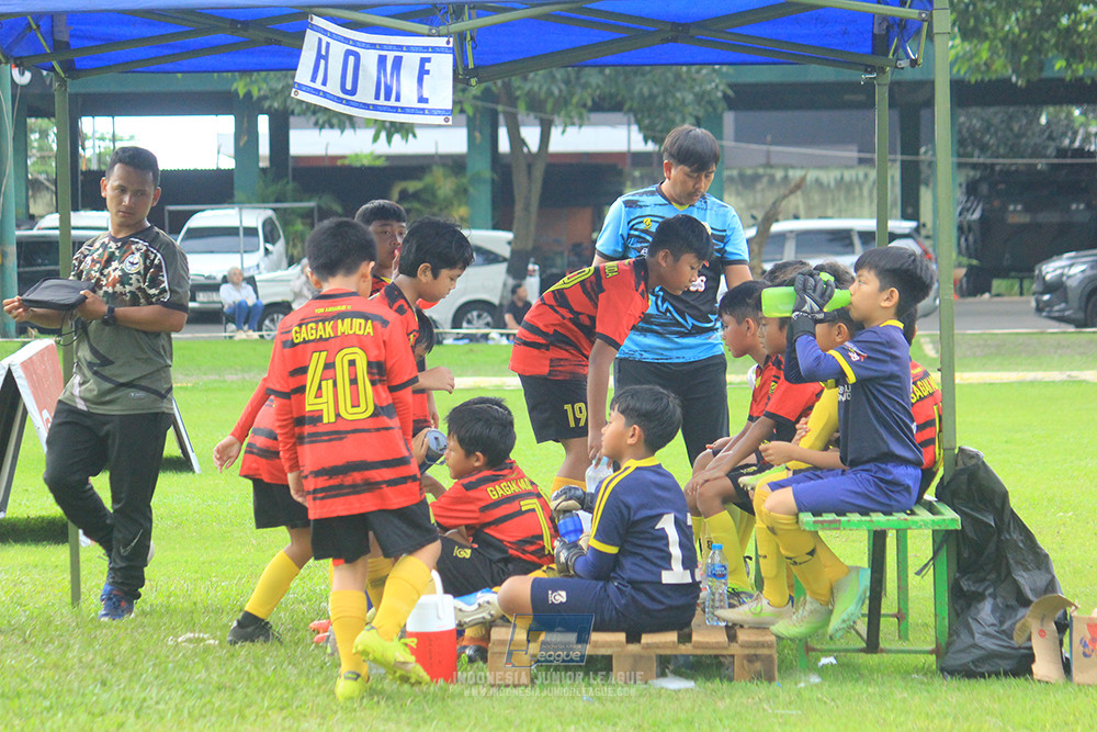 u11 120426 gagak muda vs karawang youth soccer