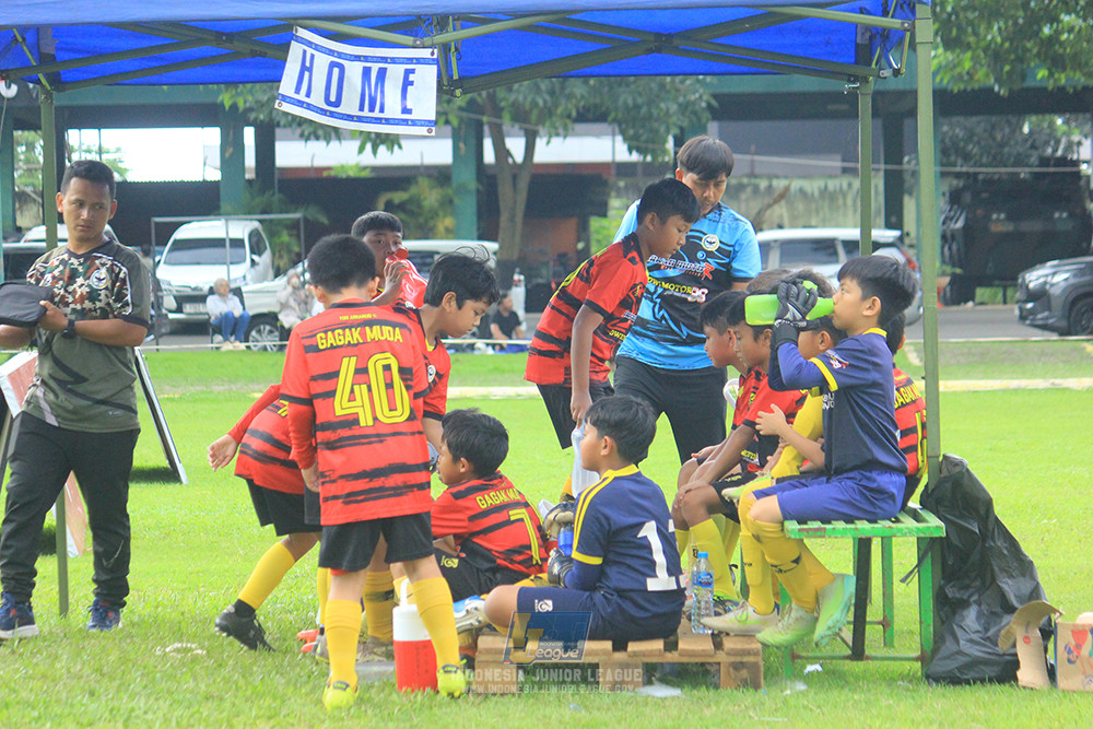 u11 120426 gagak muda vs karawang youth soccer