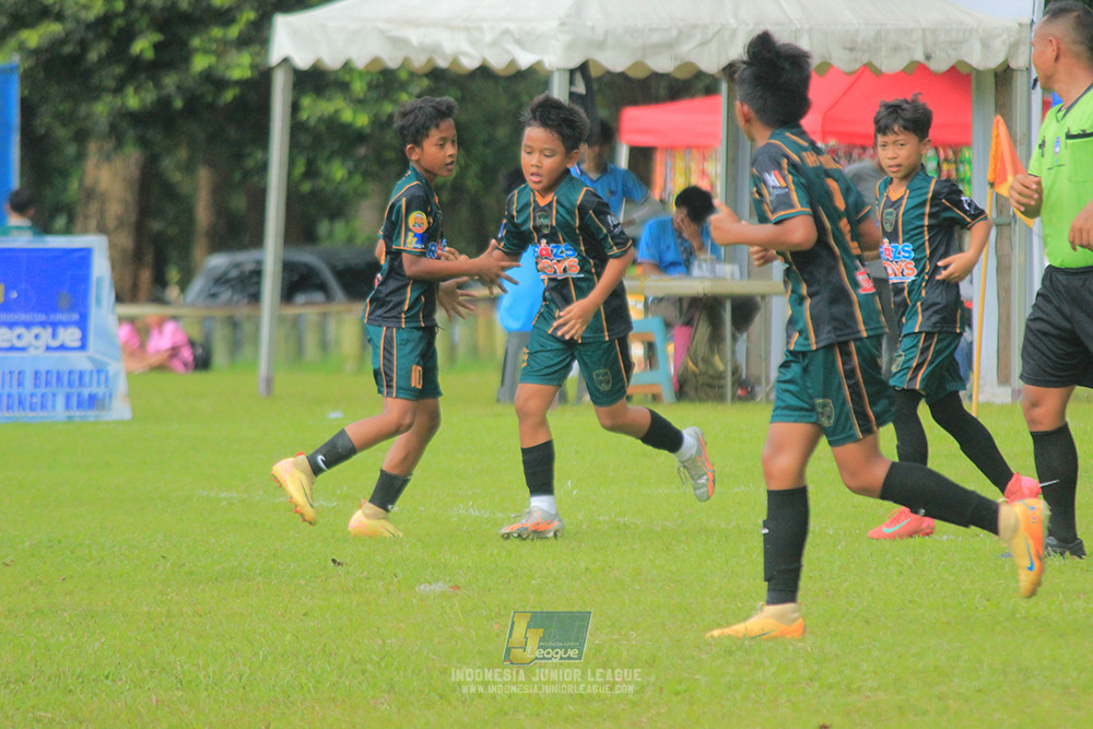 u11 120426 gagak muda vs karawang youth soccer