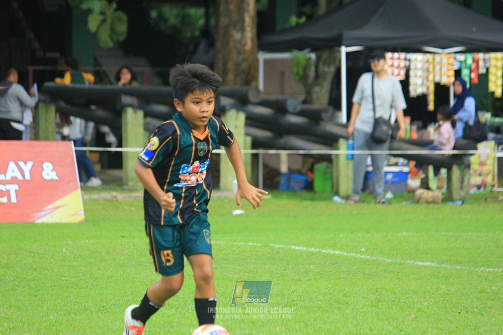 u11 120426 gagak muda vs karawang youth soccer