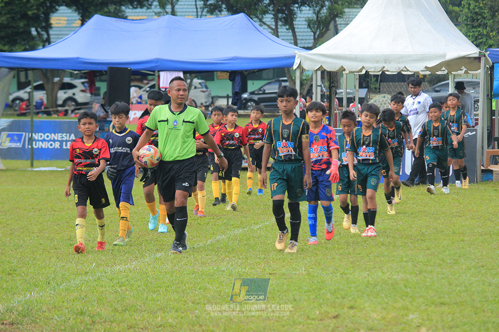 u11 120426 gagak muda vs karawang youth soccer