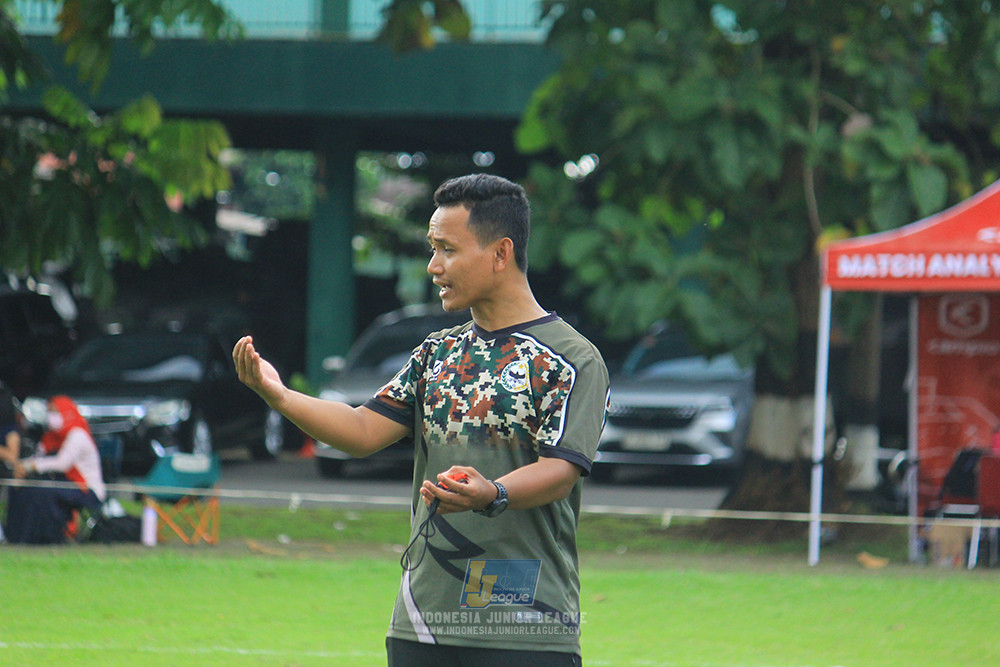 u11 120426 gagak muda vs karawang youth soccer