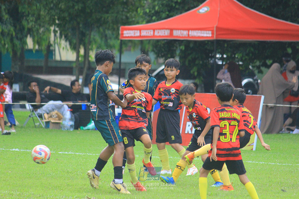 u11 120426 gagak muda vs karawang youth soccer