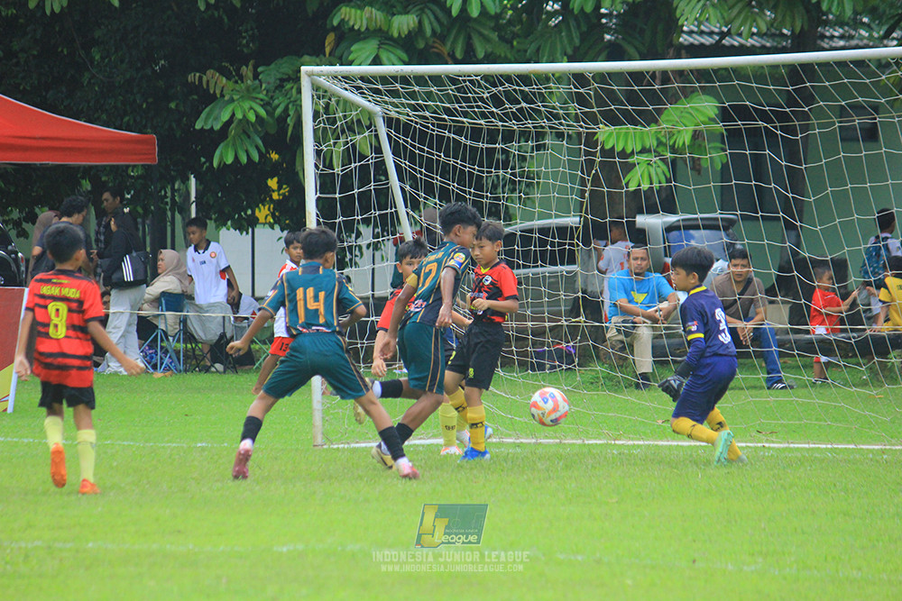 u11 120426 gagak muda vs karawang youth soccer
