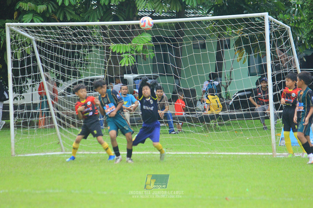 u11 120426 gagak muda vs karawang youth soccer