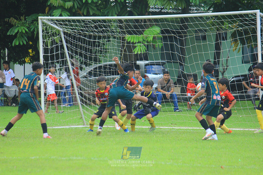 u11 120426 gagak muda vs karawang youth soccer