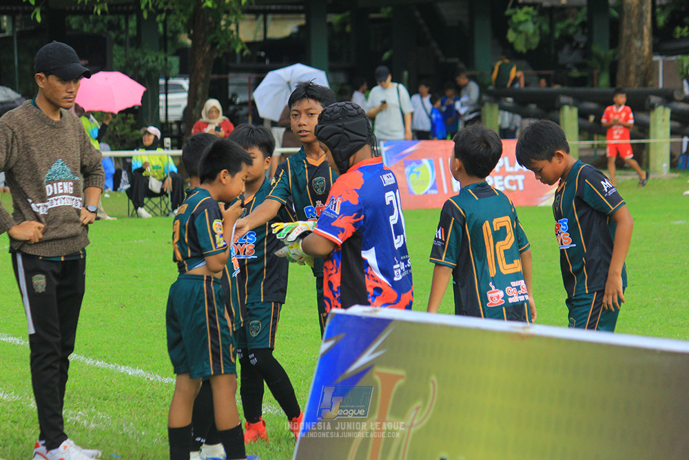 u11 120426 gagak muda vs karawang youth soccer