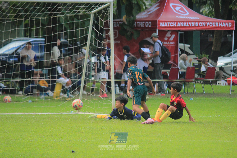 u11 120426 gagak muda vs karawang youth soccer