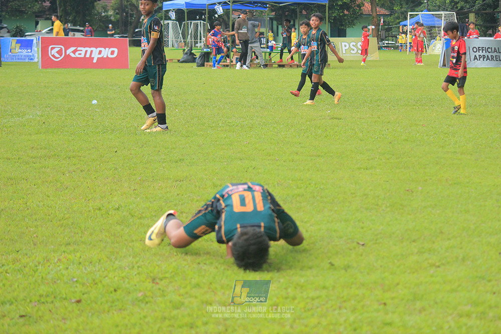 u11 120426 gagak muda vs karawang youth soccer