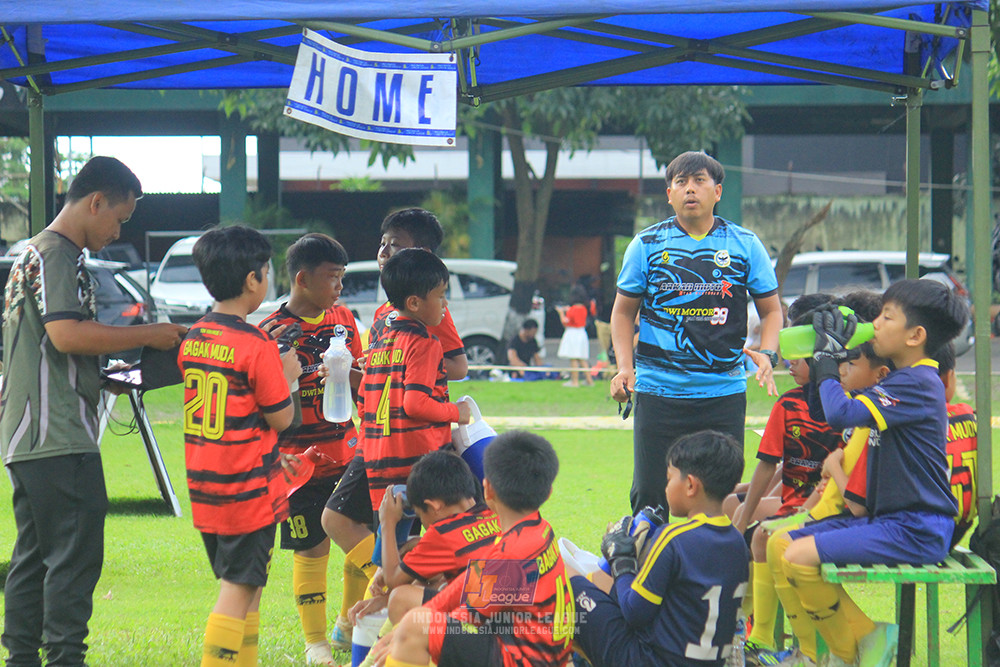 u11 120426 gagak muda vs karawang youth soccer