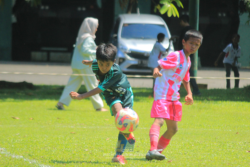u11 120426 garuda kidz united vs farama fc