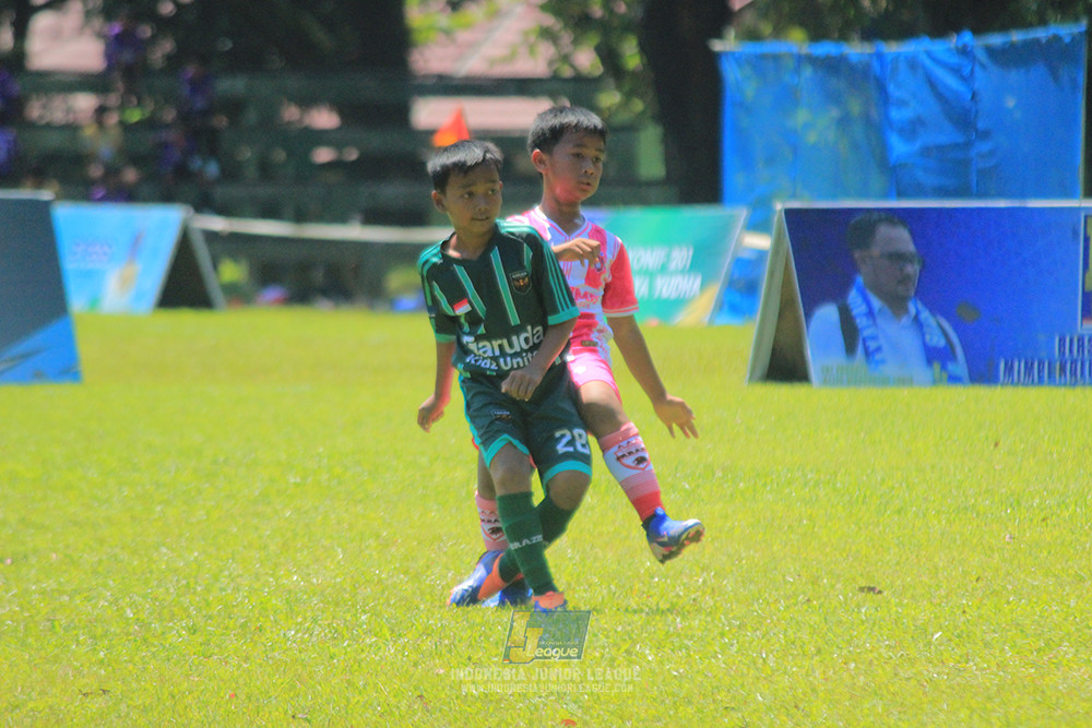 u11 120426 garuda kidz united vs farama fc