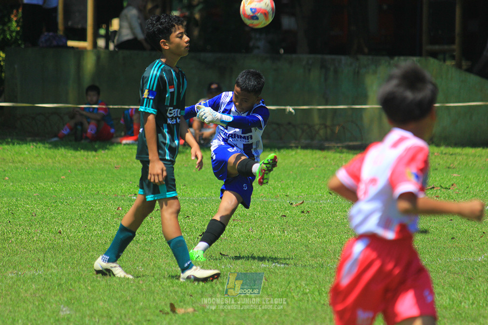 u11 120426 garuda kidz united vs farama fc