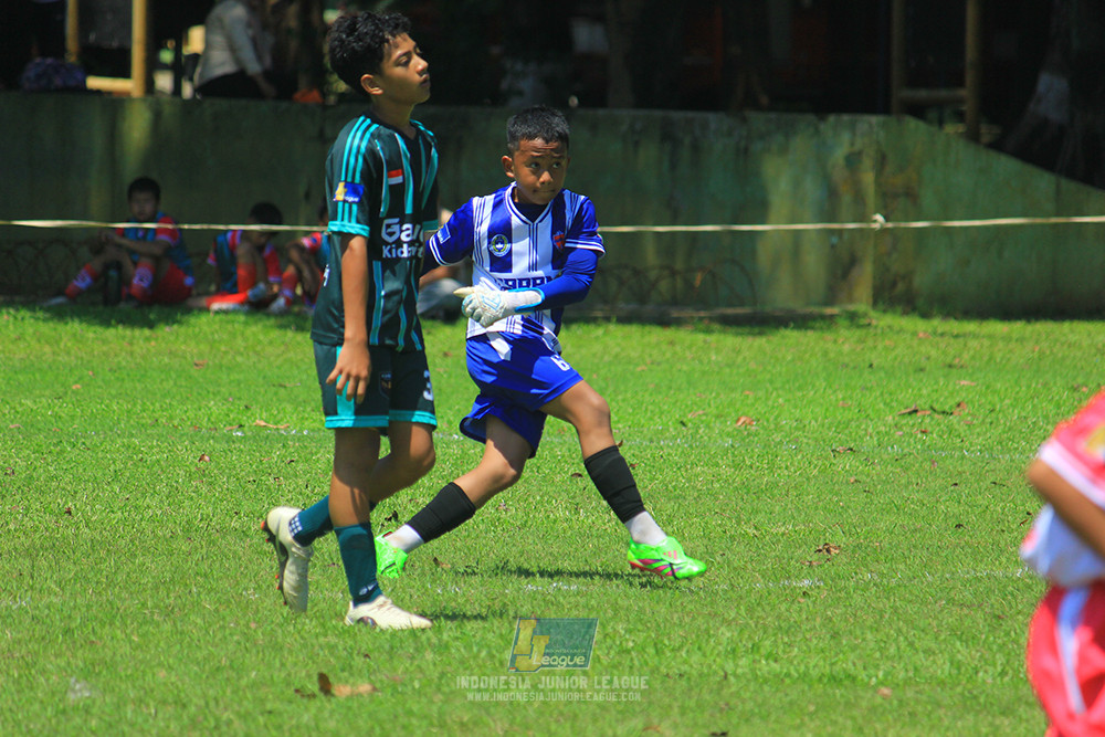 u11 120426 garuda kidz united vs farama fc