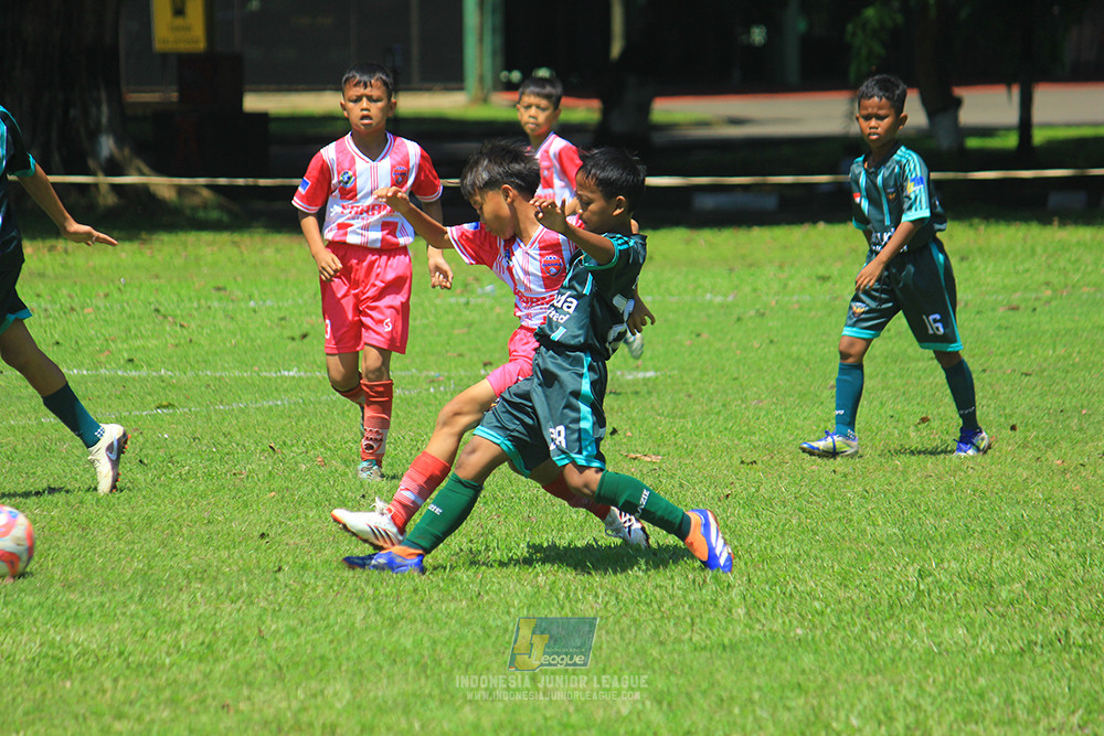 u11 120426 garuda kidz united vs farama fc