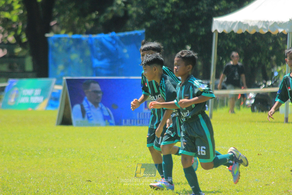 u11 120426 garuda kidz united vs farama fc