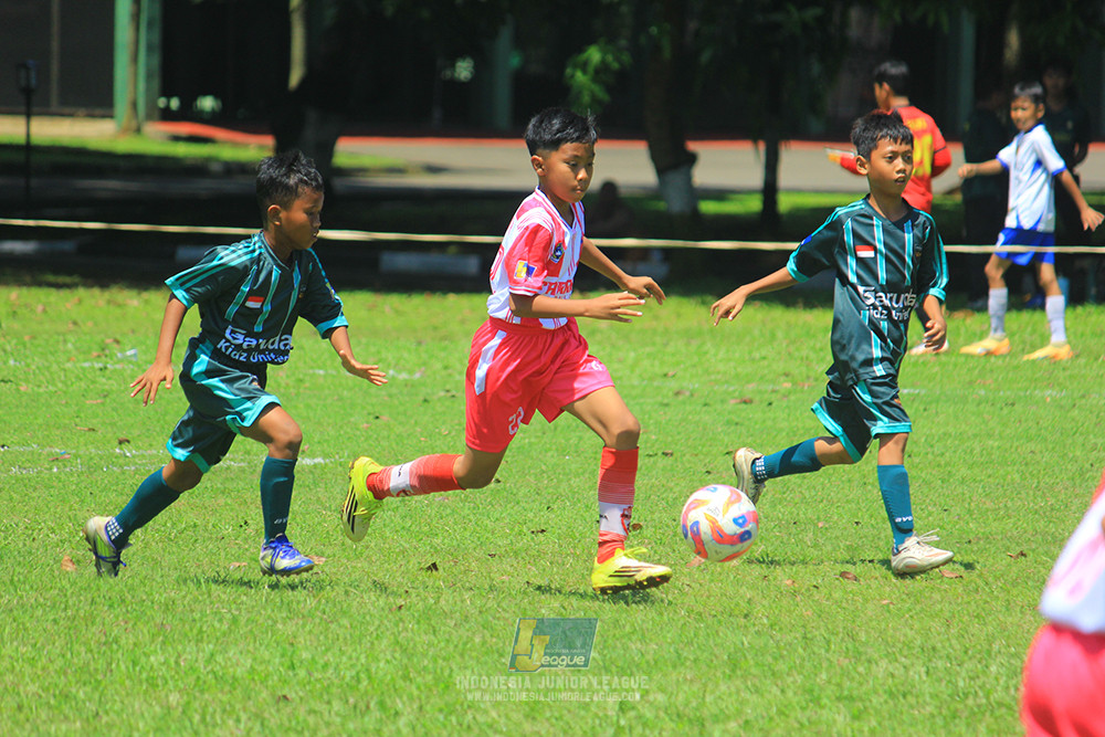 u11 120426 garuda kidz united vs farama fc