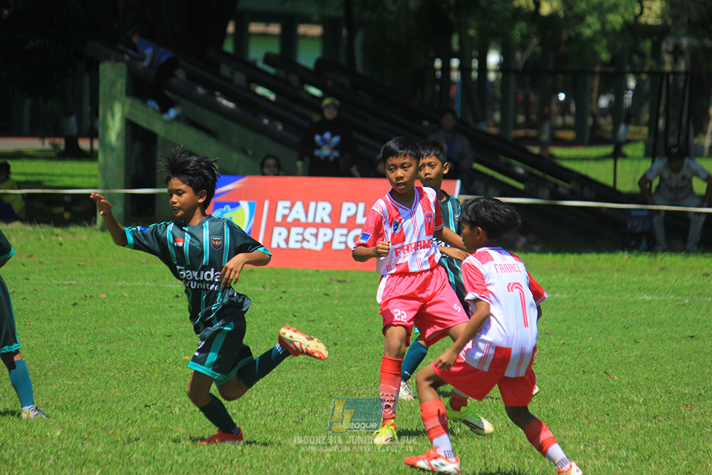u11 120426 garuda kidz united vs farama fc