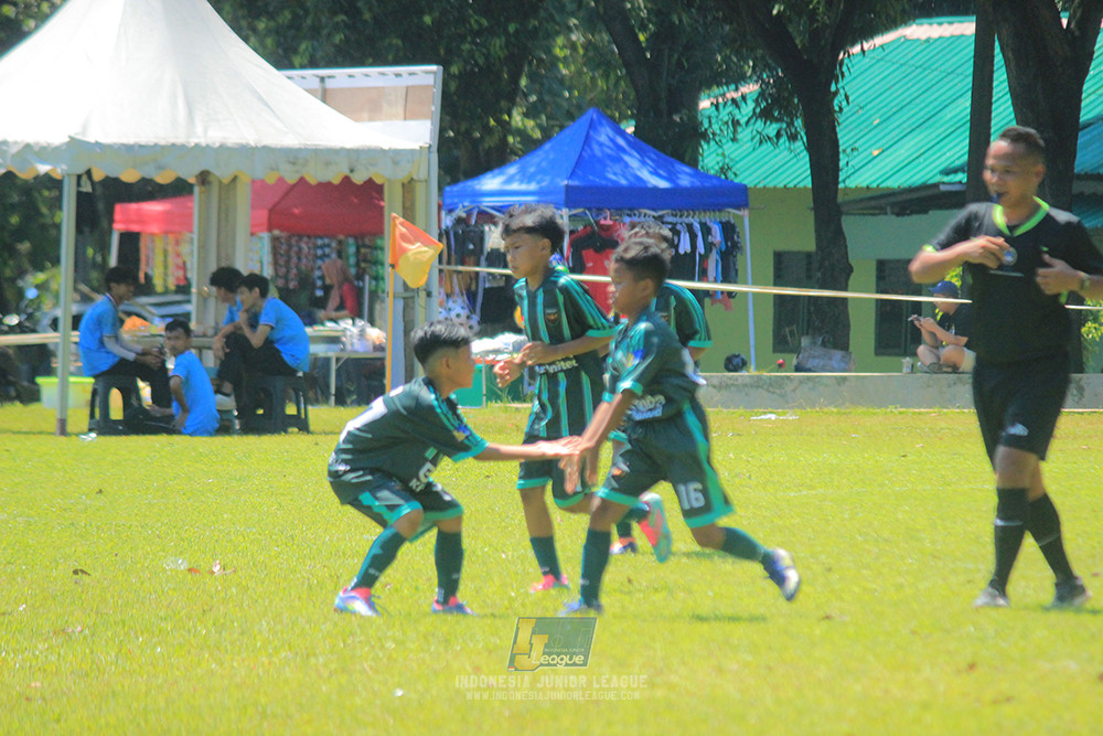 u11 120426 garuda kidz united vs farama fc
