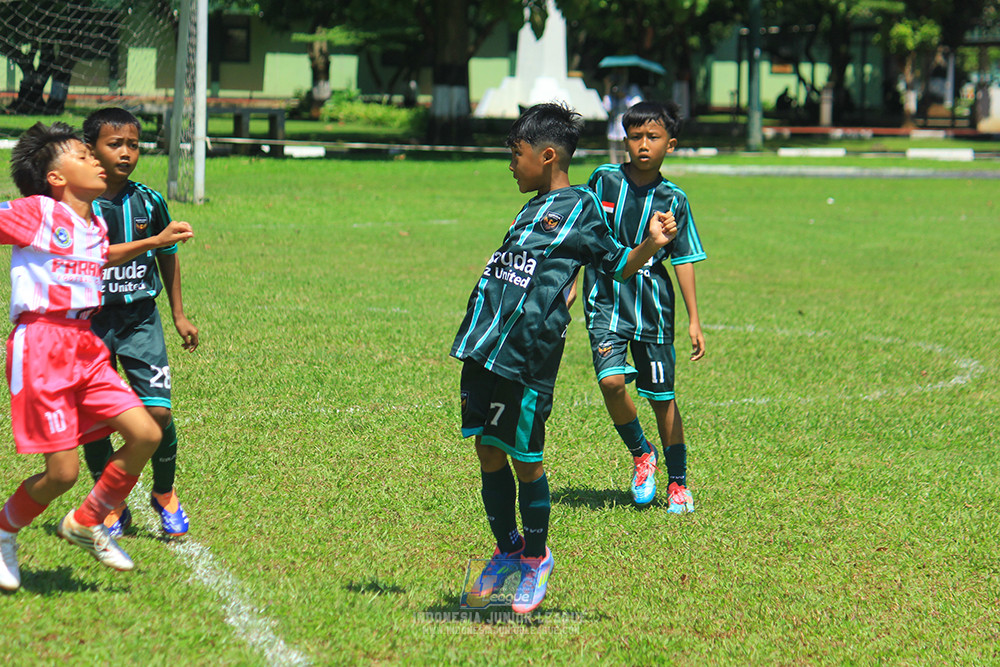 u11 120426 garuda kidz united vs farama fc