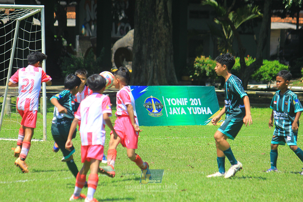 u11 120426 garuda kidz united vs farama fc