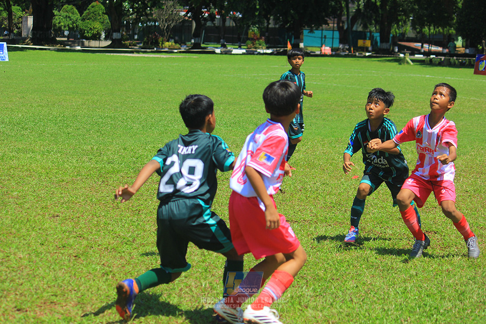 u11 120426 garuda kidz united vs farama fc