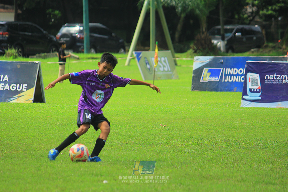 u11 120426 grand young kids vs garuda kidz united