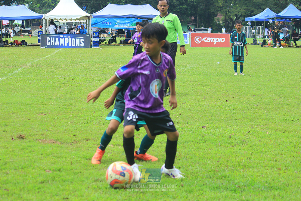 u11 120426 grand young kids vs garuda kidz united