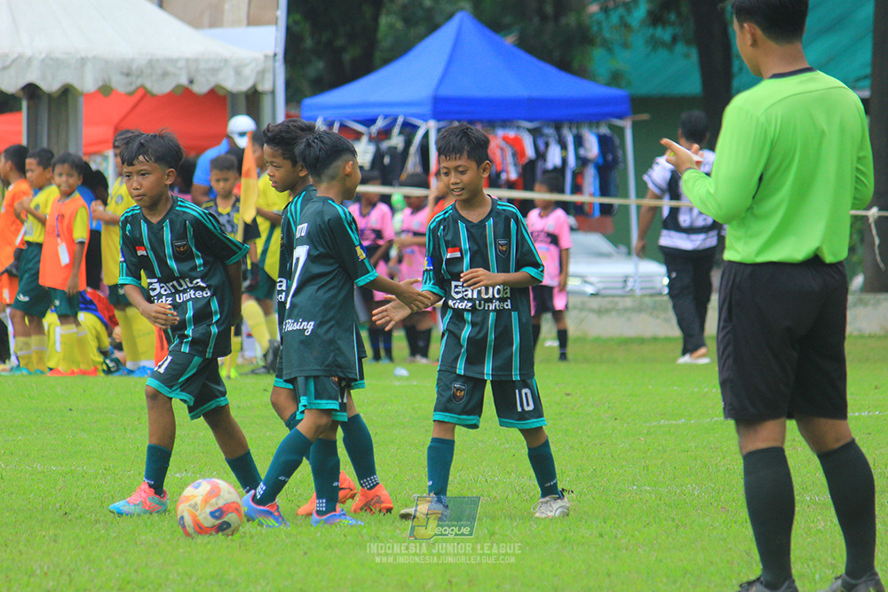 u11 120426 grand young kids vs garuda kidz united