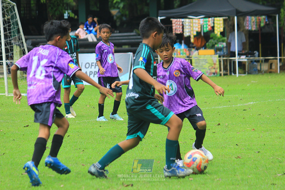 u11 120426 grand young kids vs garuda kidz united