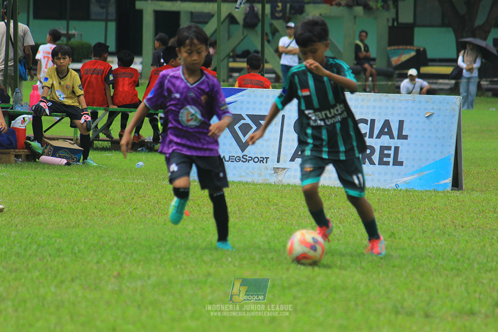 u11 120426 grand young kids vs garuda kidz united