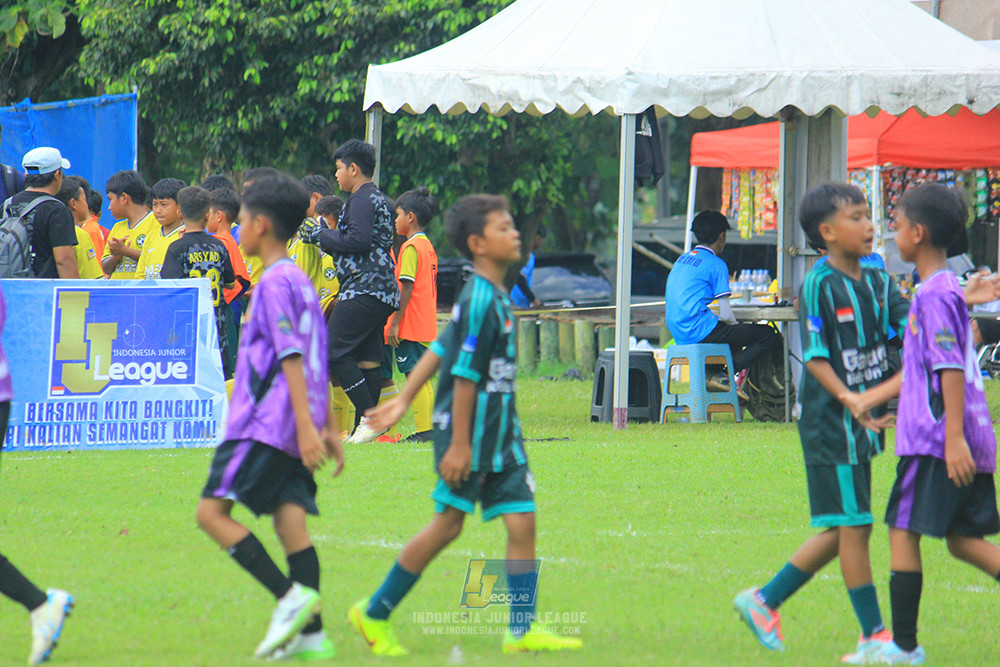 u11 120426 grand young kids vs garuda kidz united