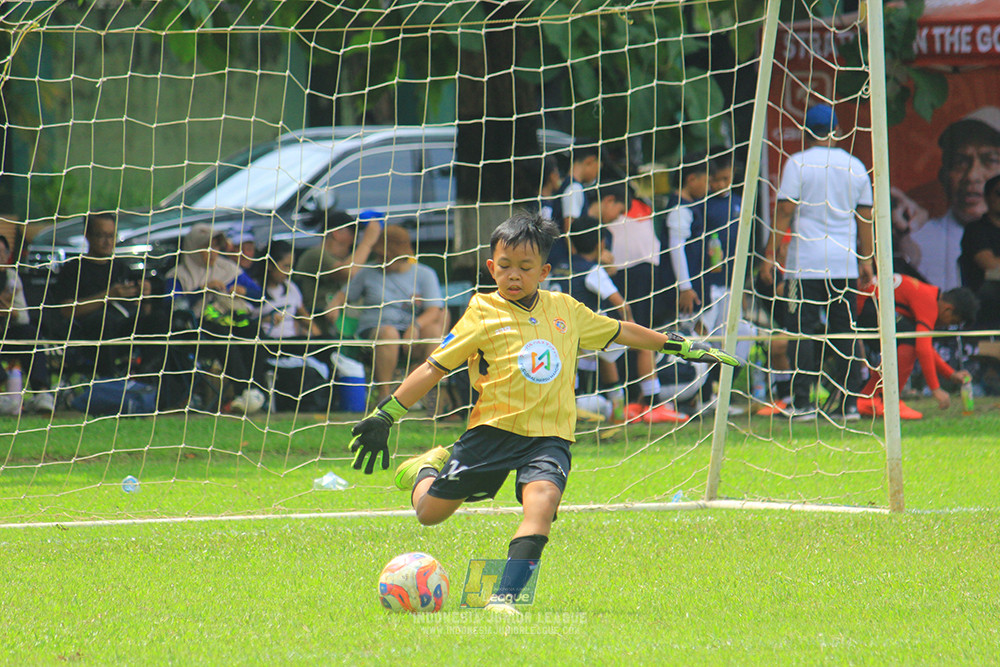 u11 120426 grand young kids vs garuda kidz united