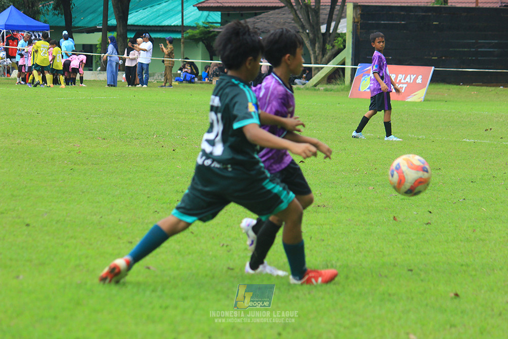 u11 120426 grand young kids vs garuda kidz united