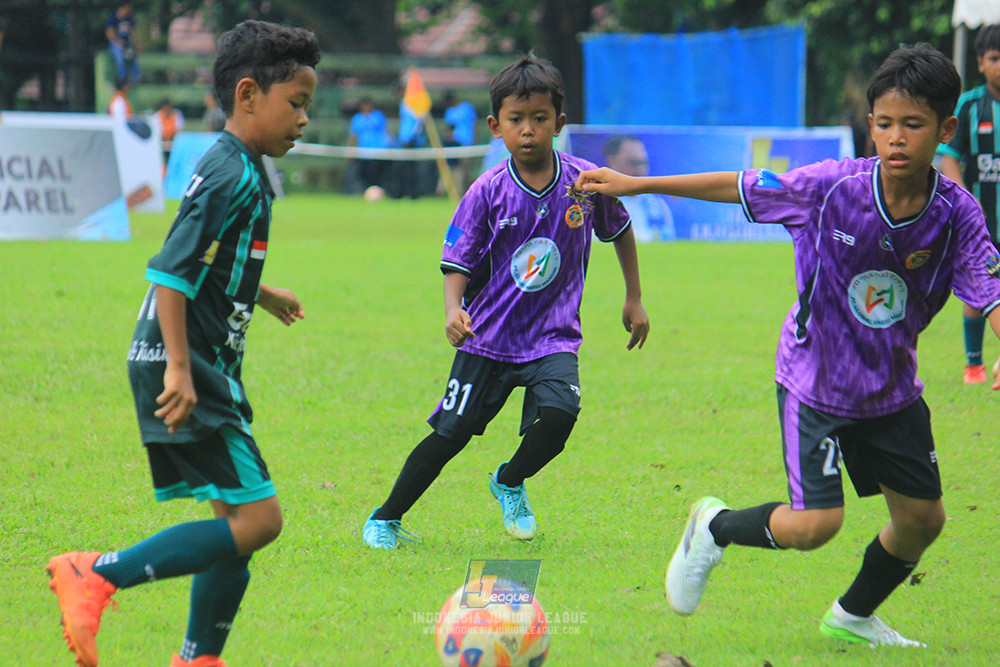 u11 120426 grand young kids vs garuda kidz united