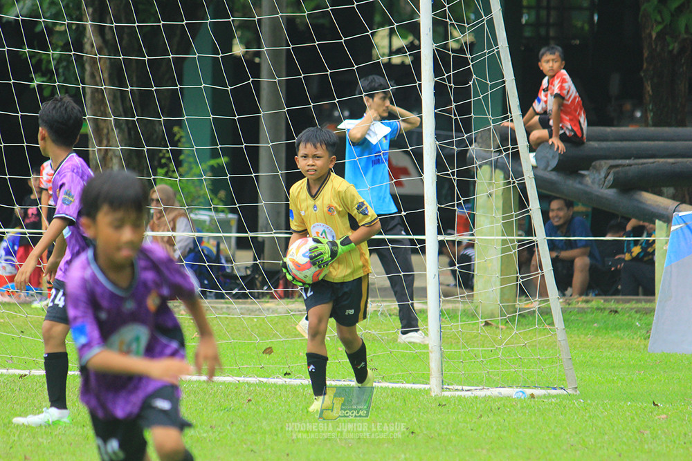 u11 120426 grand young kids vs garuda kidz united